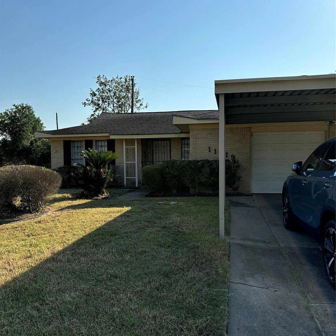 3 bed, 2.0 bath, 1151 sqft, $1,575 — Photo 1