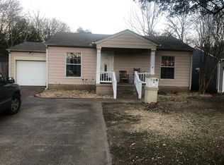 706 N Hall St, Lancaster, TX 75146