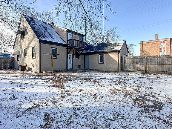 3rd image of 1126 9th Ave N