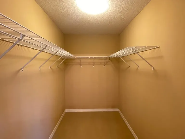 1922 Everglades Dr — Photo 24