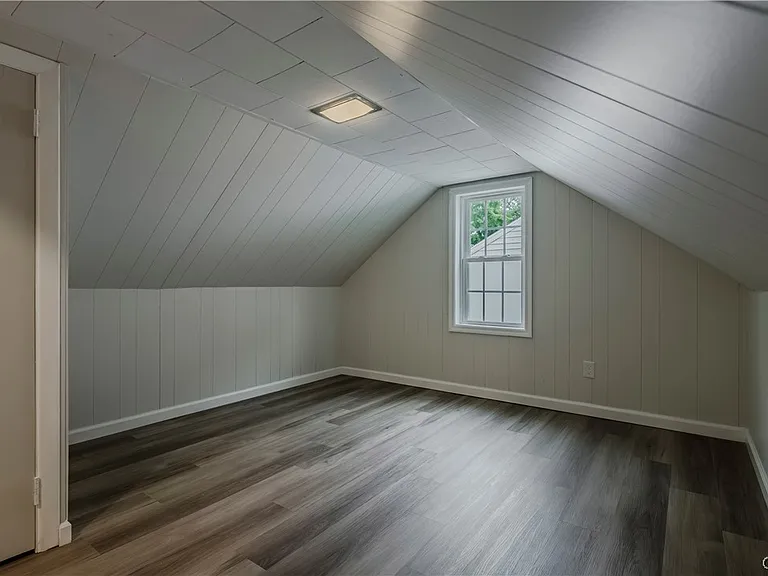8 Terrace Hill Dr — Photo 45