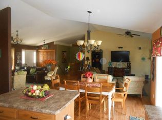 592 N Buth Rd, Dousman, WI 53118