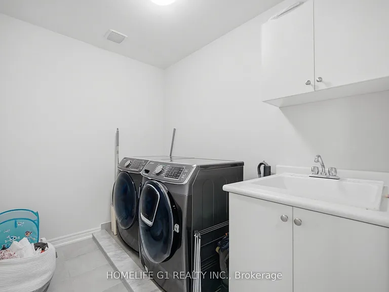 129 Holbrook Ct — Photo 33