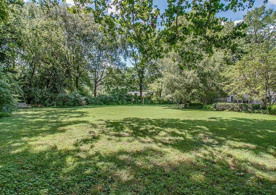 1st image of 1206 Nichol Ln