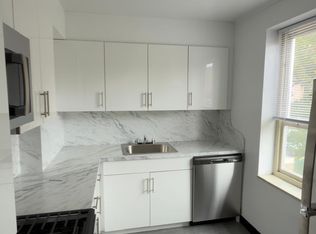 61-36 184th St FLOOR 1, Fresh Meadows, NY 11365