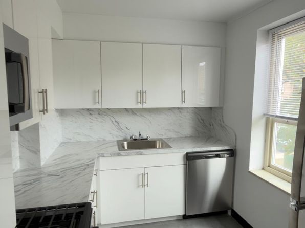 61-36 184th St FLOOR 1