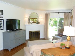 1027 Holly St, San Carlos, CA 94070
