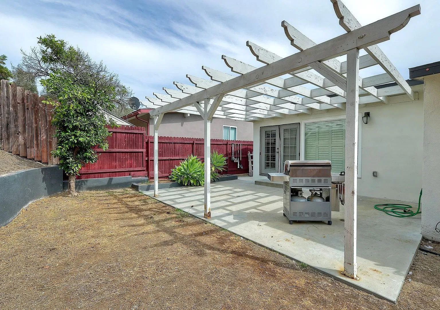 Single-Level 3-Bedroom Home Near SDSU with Private Patio and 2-Car Garage — Photo 3