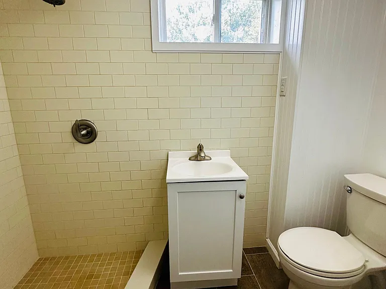 114 Logan Ave — Photo 19