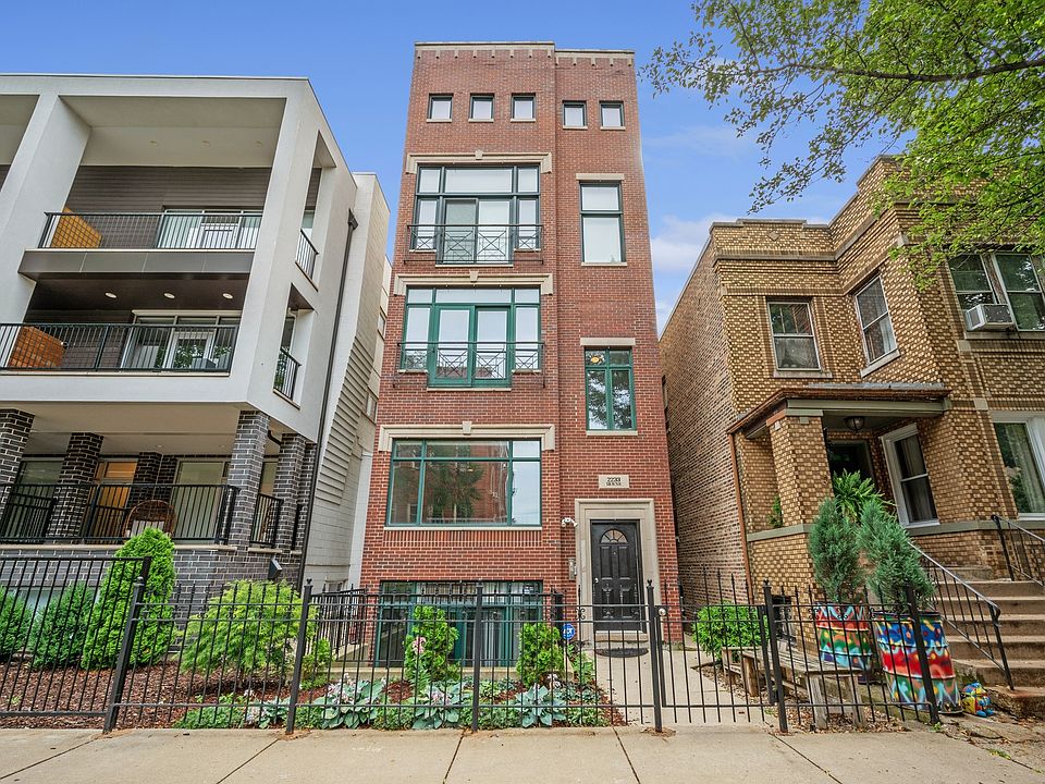 1st image of 2233 N Hoyne Ave #1