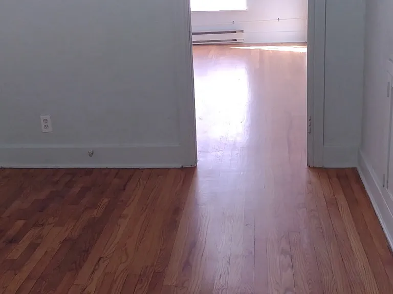 Robinson Apartments — Photo 10
