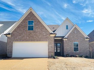 135 Dogwood Spring Dr, Oakland, TN 38060