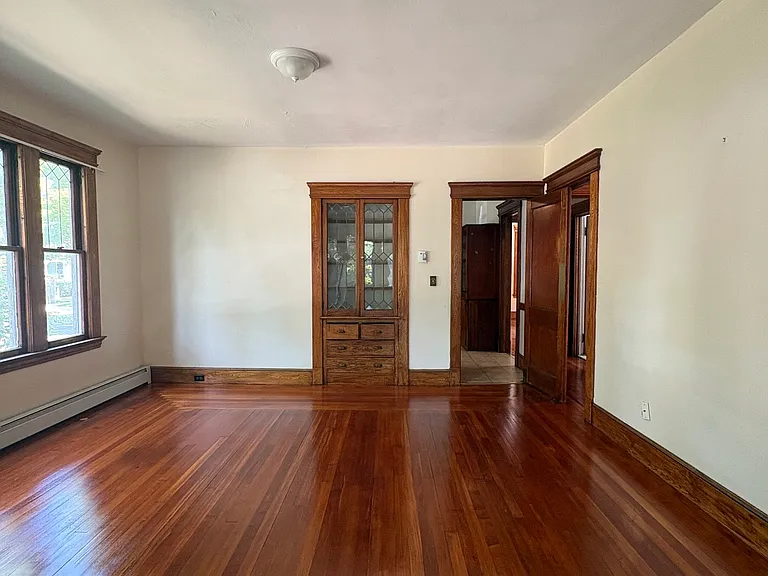 155 Norton St #1 — Photo 4