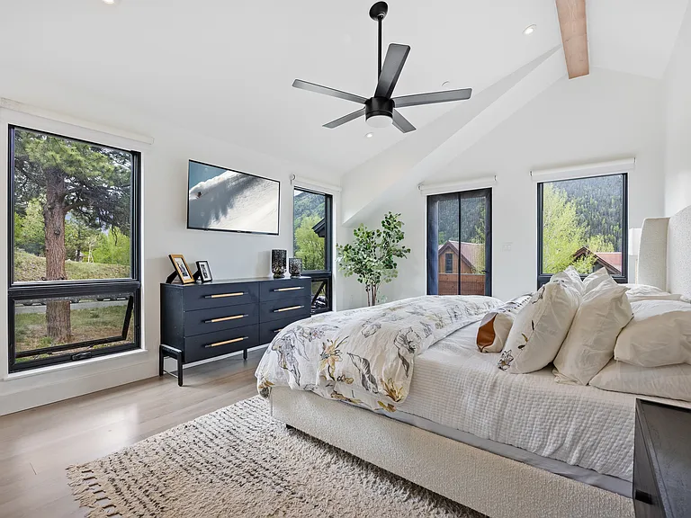 215 S Sunset Ridge Dr — Photo 10