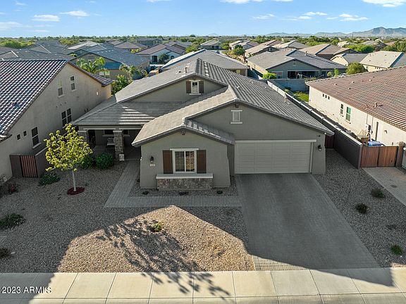 2nd image of 1219 W LAYLAND Avenue