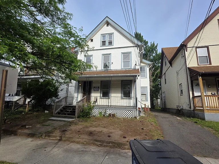 55 Carmel St #2 — Photo 9