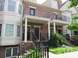 25640 Portico Ln, Novi, MI
