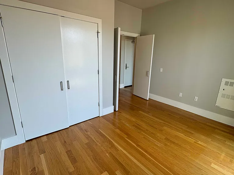 493 Haight St #208 — Photo 6
