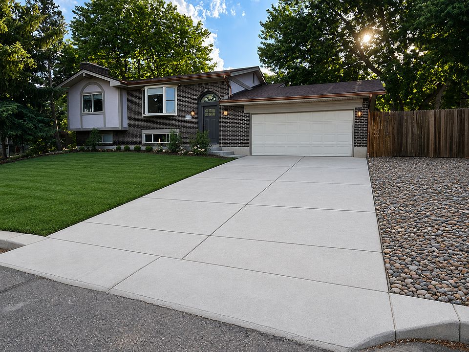1st image of 2620 Penacho Cir