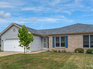 906 Whitetail Ln, Sandwich, IL 60548