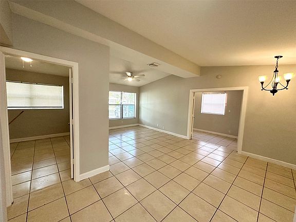 3rd image of 1513 NW 18th Court