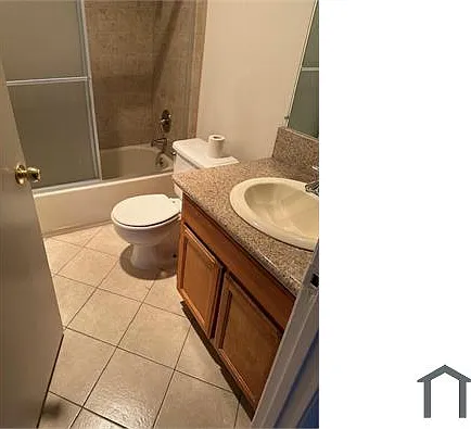 225 E Spring St — Photo 3