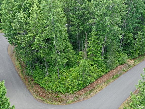 3rd image of 10 N Wood Duck Ct E