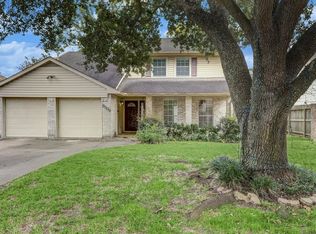 5509 Newcastle St, Bellaire, TX 77401