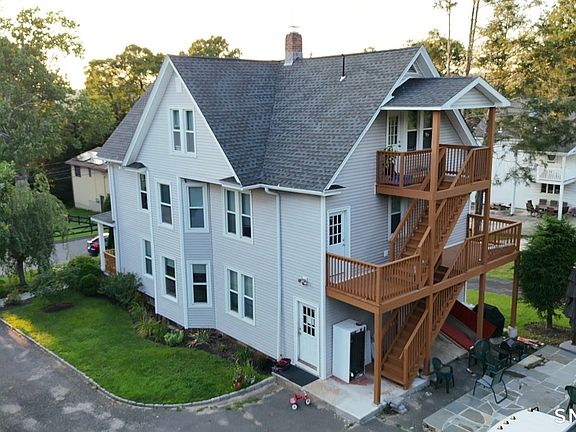3rd image of 125 Clematis Avenue