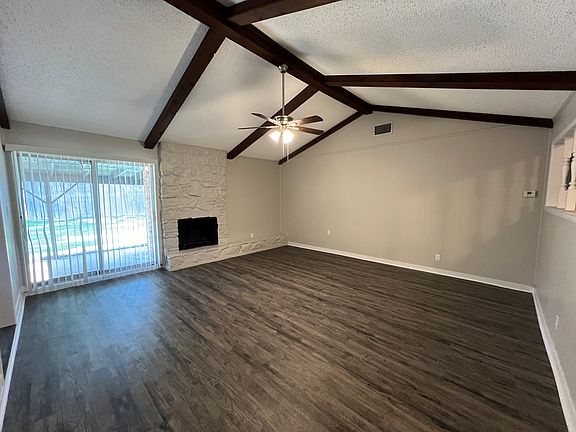 3rd image of 9728 Leland Ln
