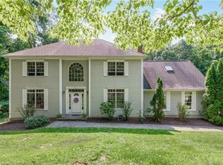 4 Katie Ln, Guilford, CT 06437