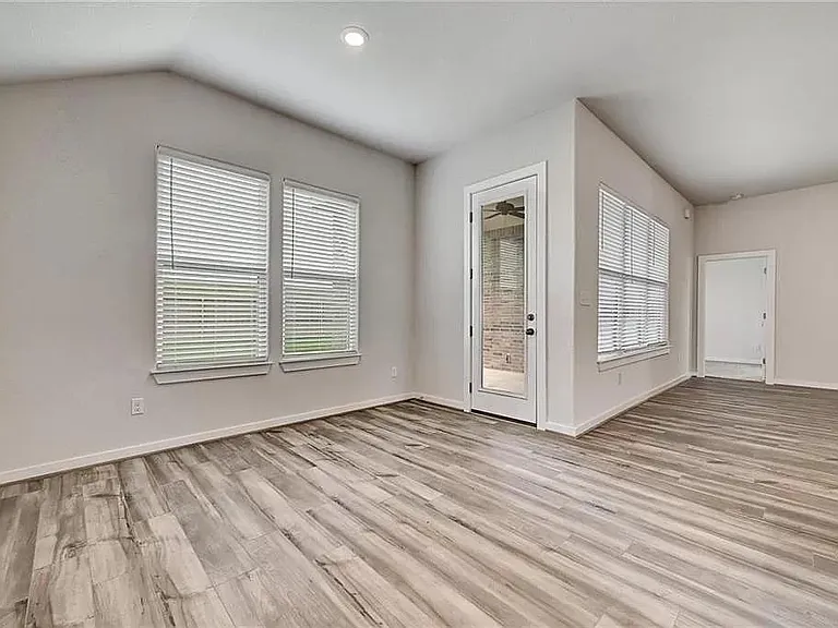 116 Joseph Hawkins Ln — Photo 15