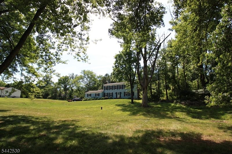 1st image of 10 John Dr