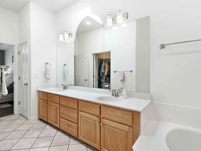 695 W Riodosa Dr — Photo 27
