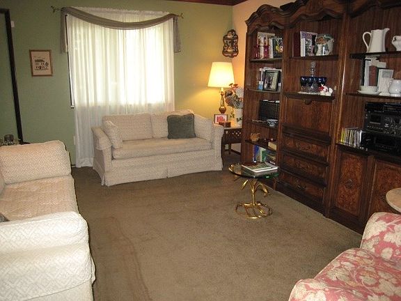 4th image of 54555 Gilman Dr