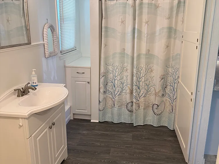 8 & 10 Gibbons Blvd — Photo 6