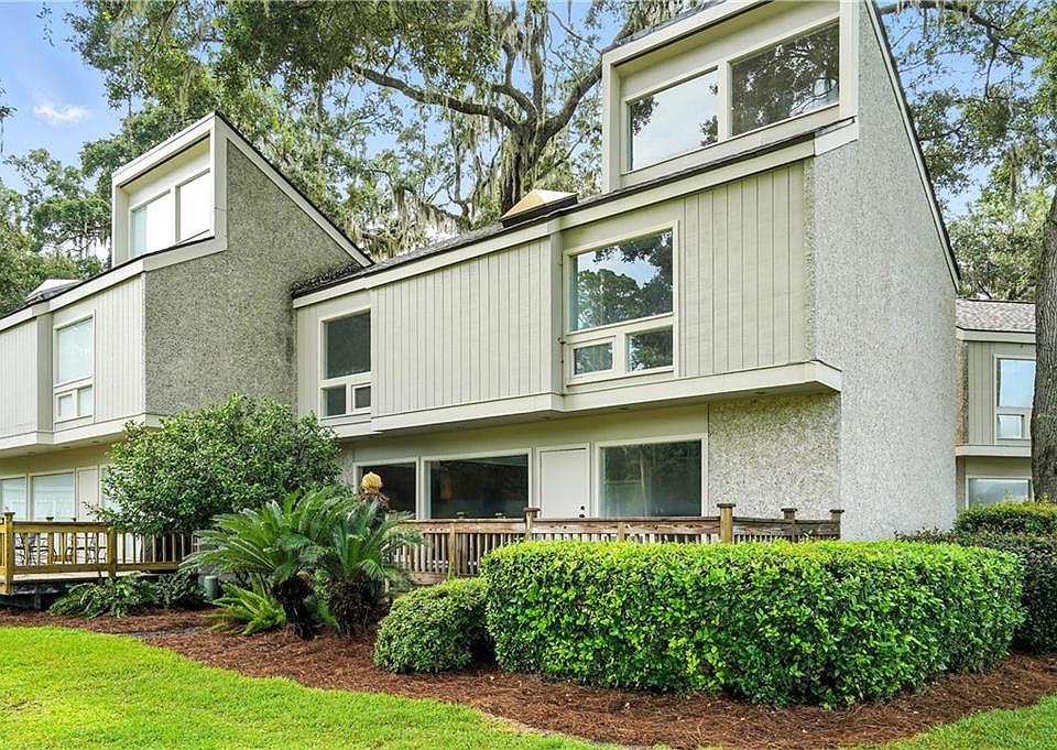 1st image of 422 Fairway Villas