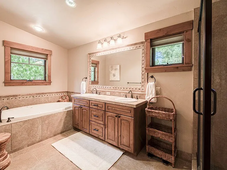11570 Stillwater Ct — Photo 18