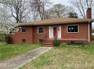 930 N Church St, Salisbury, NC 28144