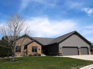 442 Skyhawk Ct, Campbellsport, WI 53010