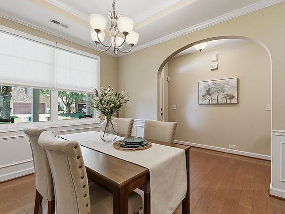 5th image of 266 Meadow Beauty Dr