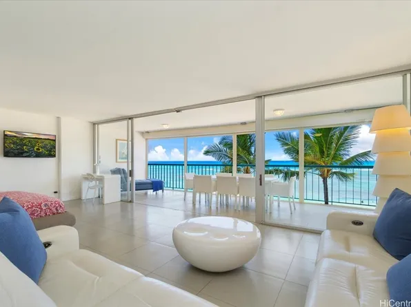 2877 Kalakaua Ave APT 305, Honolulu, HI 96815