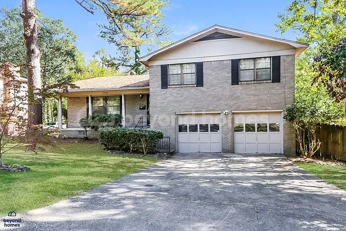 1908 Clapboard Hill Rd — Photo 1