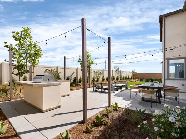 1367 Arlington Ct, Perris, CA 92571