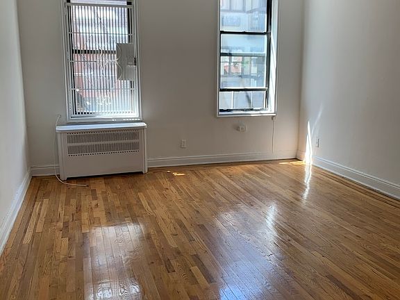 2nd image of 210 E 38th St #4BB