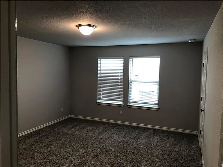 2329 Pecan Island Dr — Photo 23