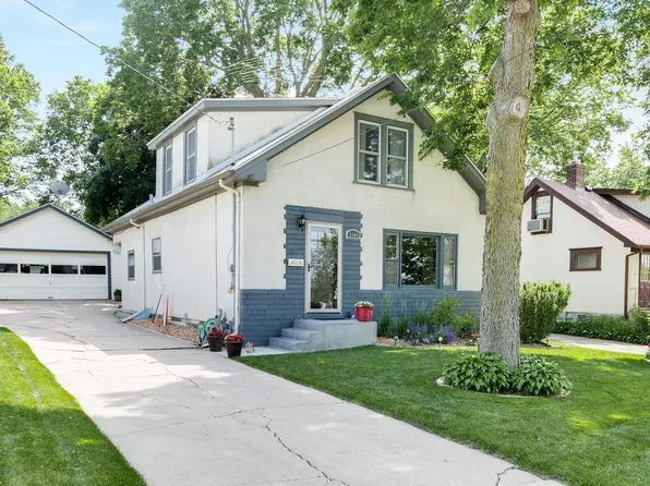 3100 33rd Ave NE, Saint Anthony, MN 55418