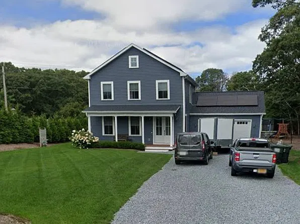 98B Old Country Rd, East Quogue, NY 11942