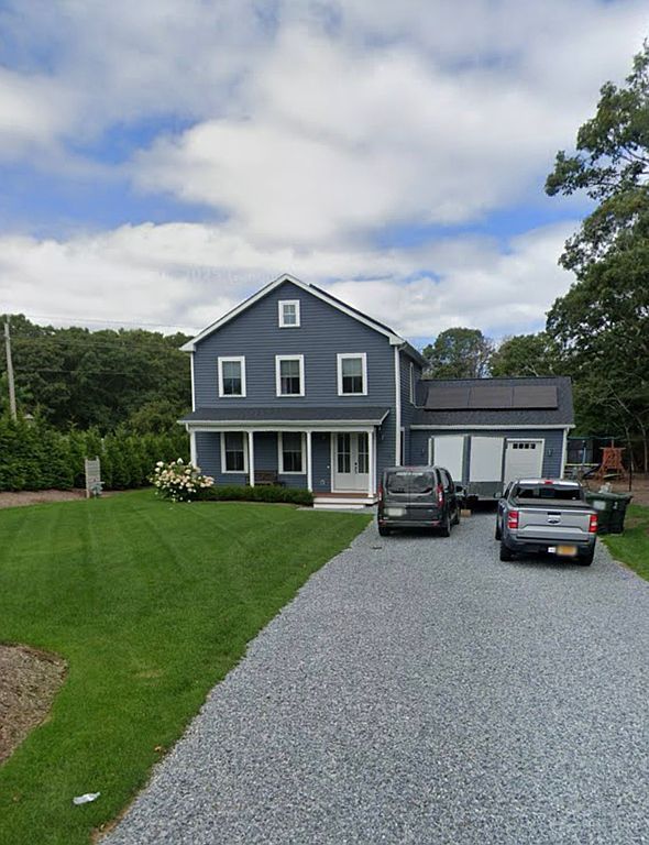 98B Old Country Rd - Property Image