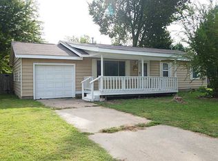 405 Dyer St, Springdale, AR 72762